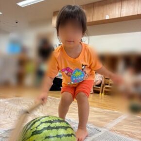 みんなでスイカに触れたよ🍉